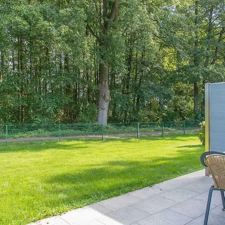 Ferienhaus Bungis Ferien Direkt Am Grimnitzsee, Seeseite 15